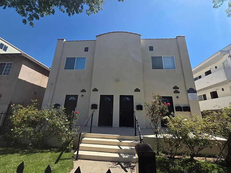 1816 S La Brea Ave #1818-3/4 — Photo 8