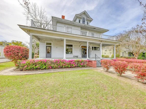 1004 N Patterson St, Valdosta, GA 31601
