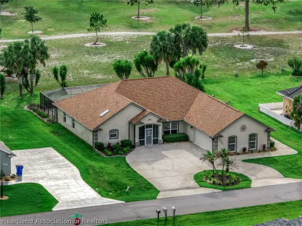 4701 Pebble Beach Dr, Sebring, FL 33872