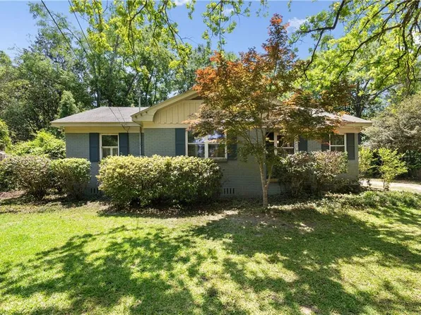 4261 Vega Dr, Mobile, AL 36693