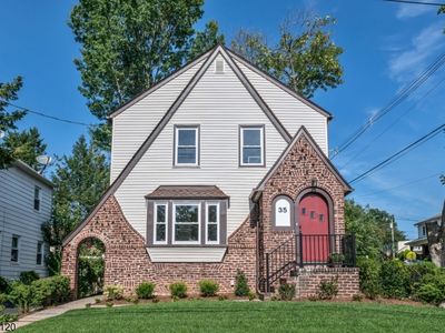 35 Parkview Ave, Elmwood Park, NJ, 07407