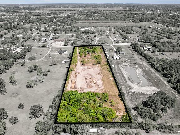 3rd image of 1403 Algoa Friendswood Rd