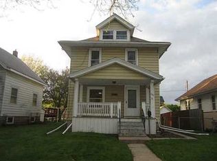 1136 C Ave NW, Cedar Rapids, IA 52405