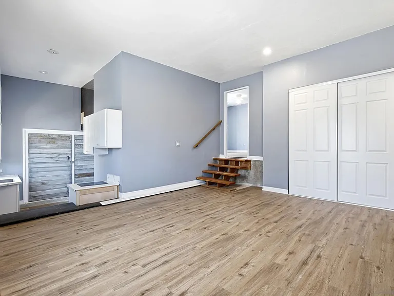 3168 Franklin Ave #A — Photo 14