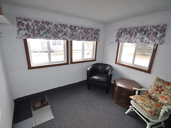 4th image of 1412 Flyway Dr
