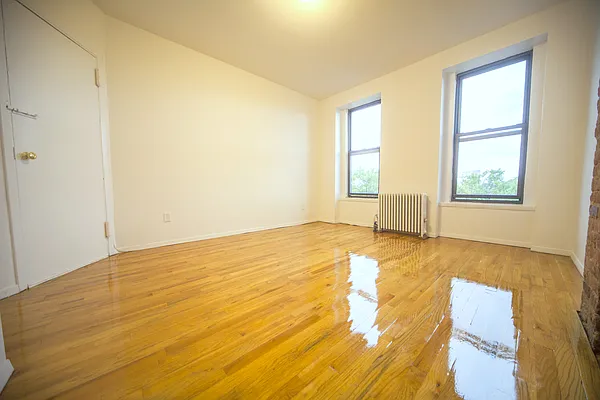 Rented by Park West Realty Company | media 8