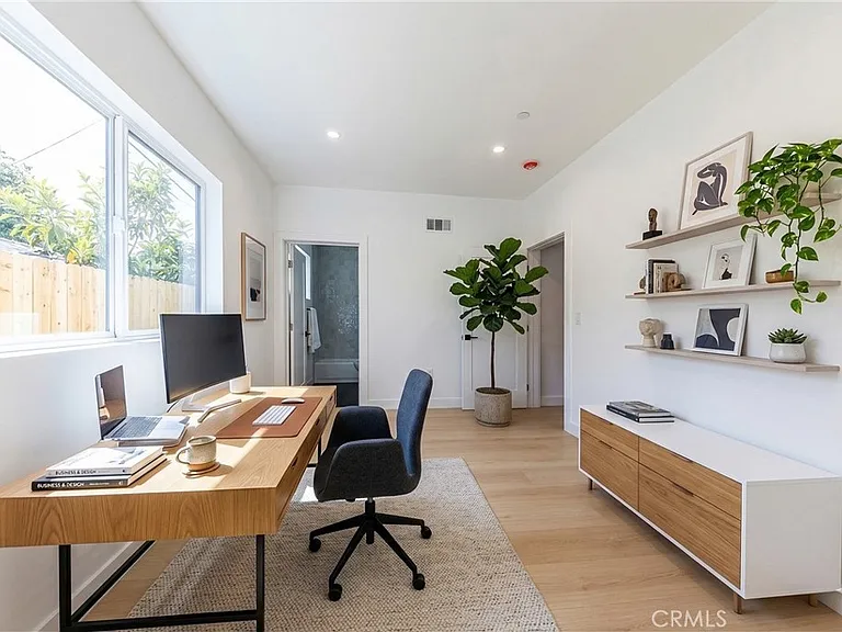 2426 S West View St #C — Photo 6