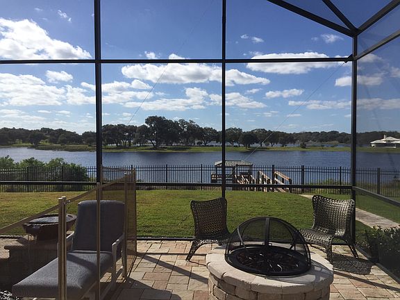 5th image of 1003 Johns Point Dr