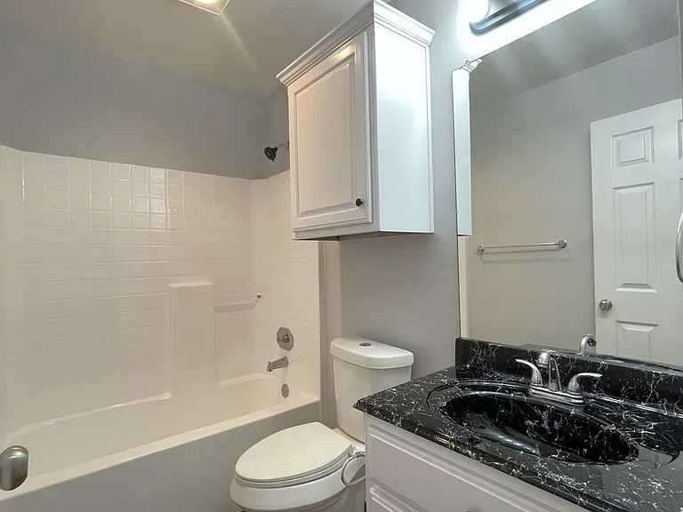 203 Memory Ln #C — Photo 12