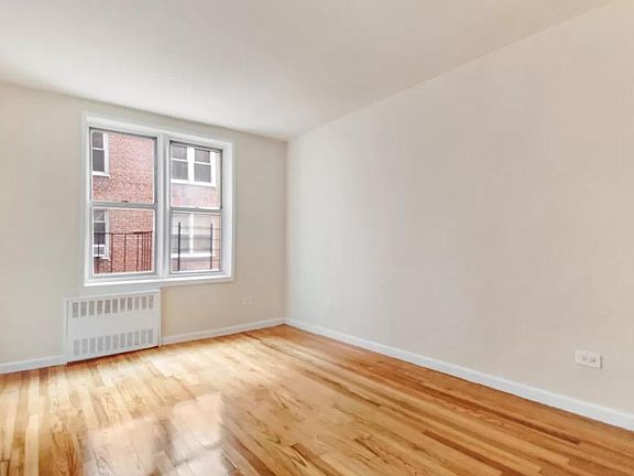 5th image of 3707 147th St #5BB