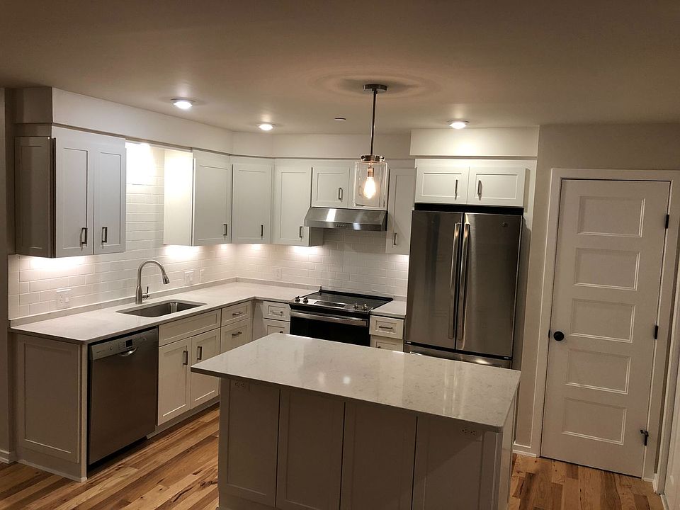 8 Main Street 8 Main St Redding CT Zillow