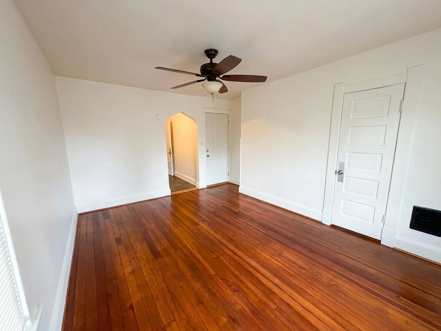 3937 Lockwood Ave. — Photo 3