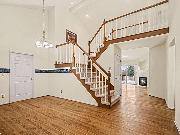 5th image of 16985 Country Ridge Ln