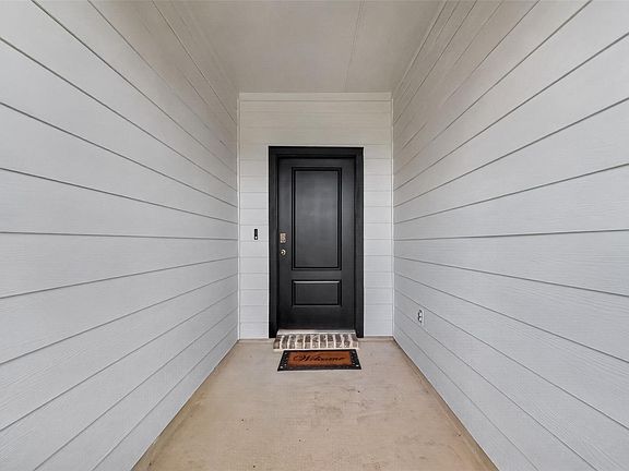 4th image of 1119 Kinder Sky Ln