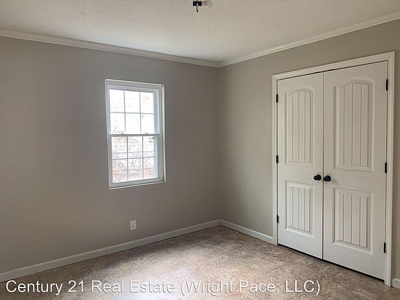 4th image of 2512 Mary Jane Dr