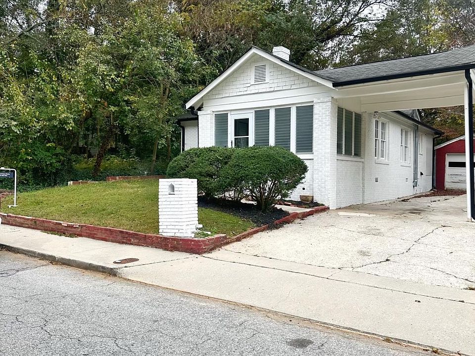 1st image of 556 Holly St NW