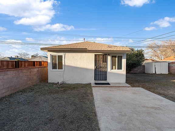 2nd image of 409 W Avenue J10