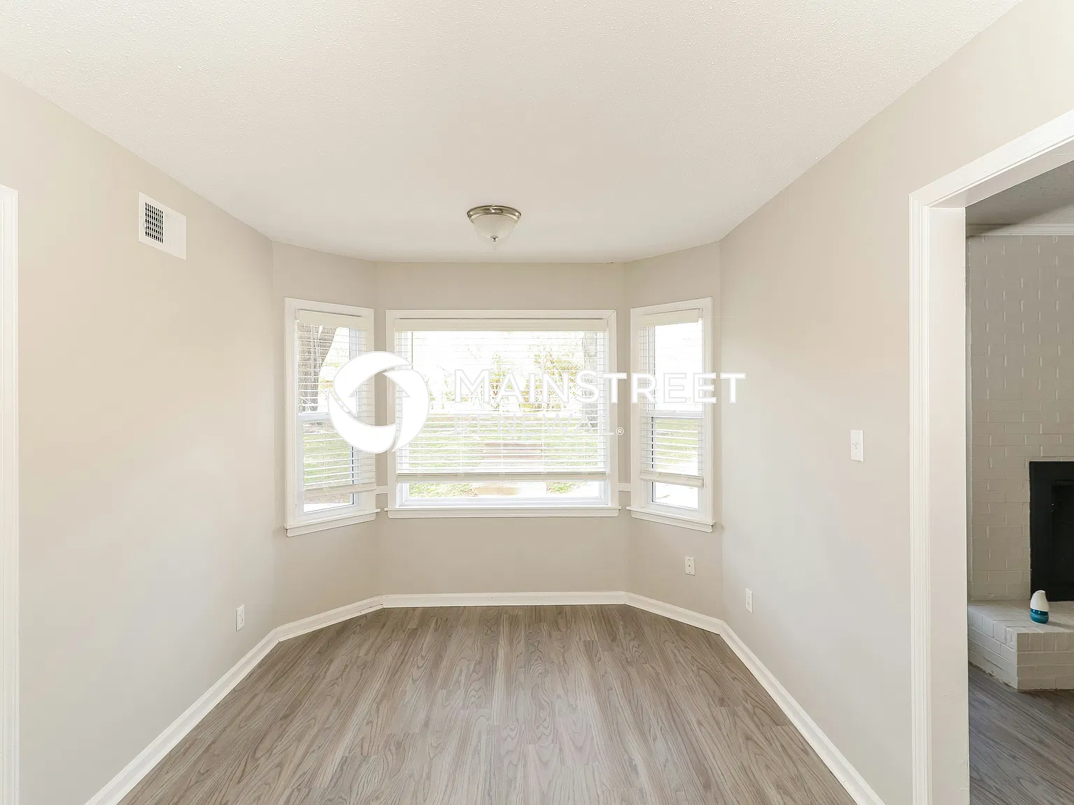 5826 Pebble Beach Ave — Photo 4