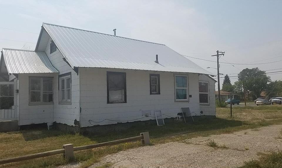 2nd image of 102 N Choteau Ave