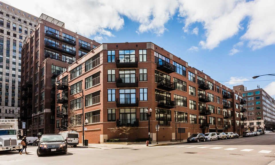 1st image of 333 W Hubbard St #617-616