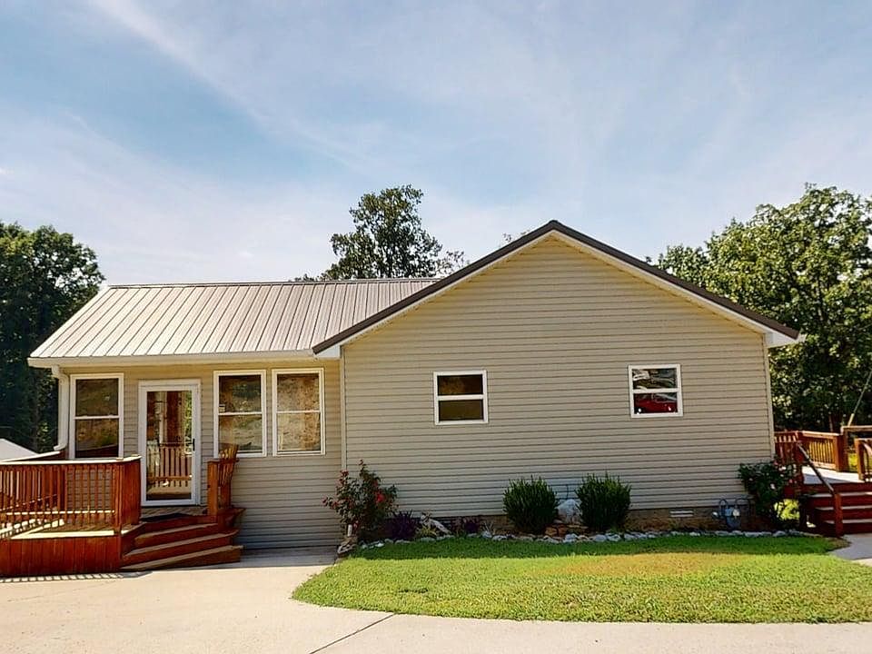 1st image of 203 Nancy Rd