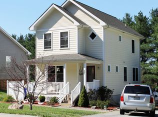 621 Cedar Hill Dr, Blacksburg, VA 24060