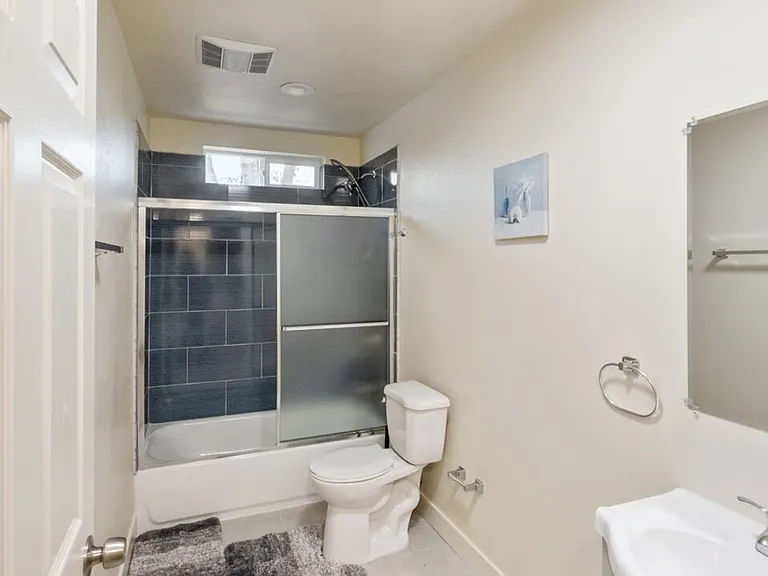 4828 McKinley Ave — Photo 24