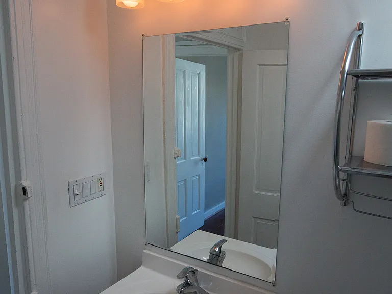 716 Berry St — Photo 17