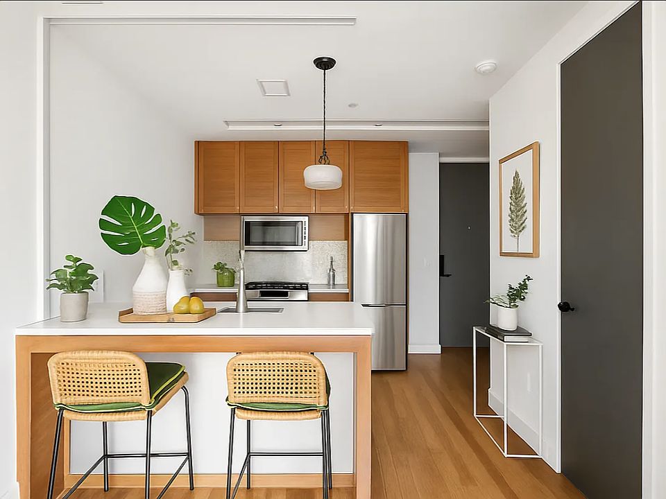 1st image of 146 S 4th St APT 6K