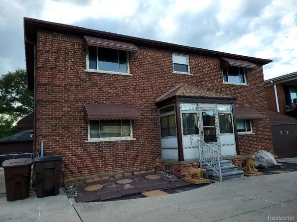 19611 Schoenherr St, Detroit, MI 48205