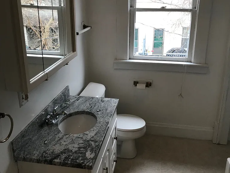 449 Reinhard Ave #449 — Photo 7
