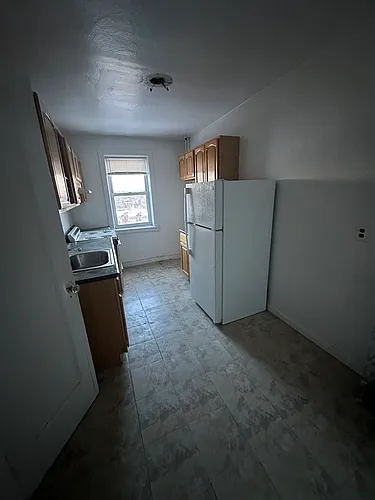 42 Park Ave Photo 1