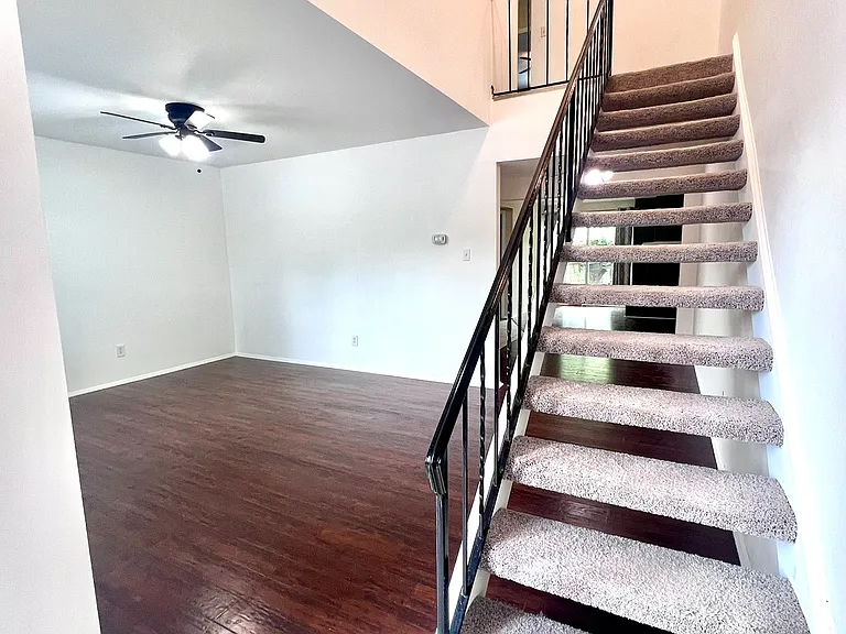 5340 Palmyra Ct — Photo 3