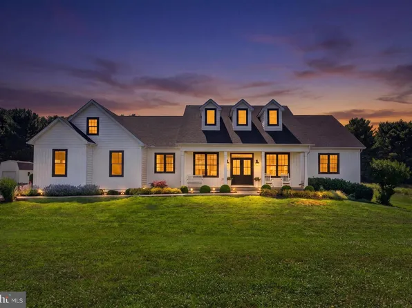 80 Bowling View Rd, Front Royal, VA 22630