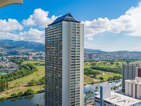 5th image of 2240 Kuhio Ave APT 3007