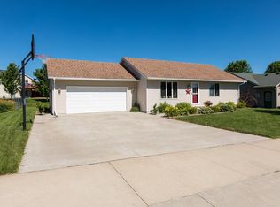 351 5th Ave SE, Dover, MN 55929