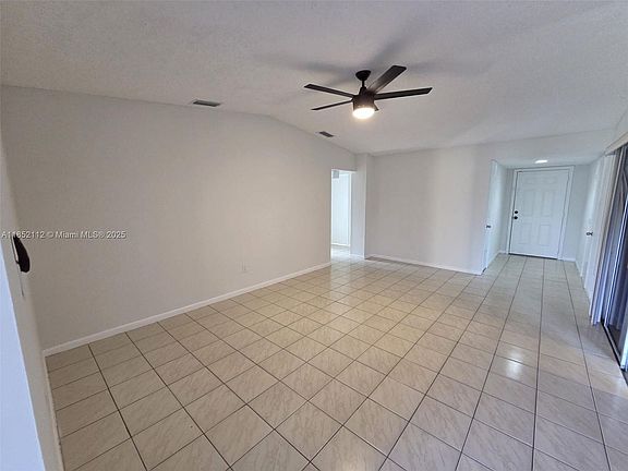 5th image of 9430 S Meadows Cir #9430
