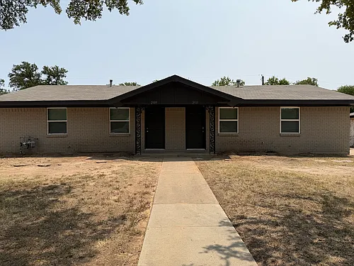 2511 Normont Cir Photo 1