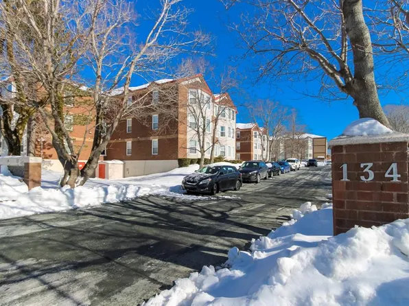 134 Portugal Cove Road UNIT 204, St. John's, NL A1B2N2