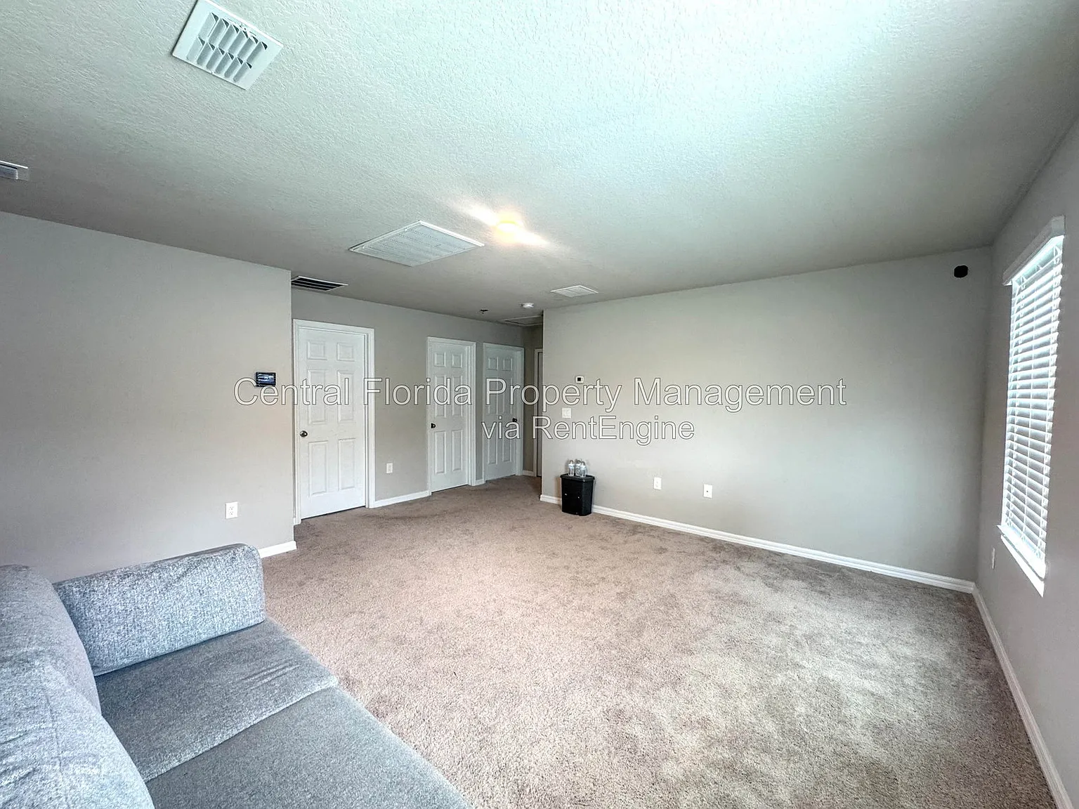 4 bed, 3.0 bath, 2730 sqft, $2,399 — Photo 3