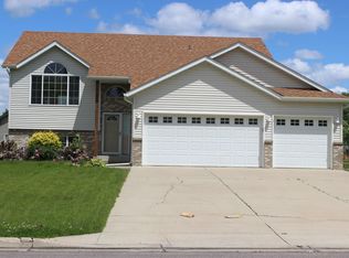 2013 3rd St N, Sartell, MN 56377