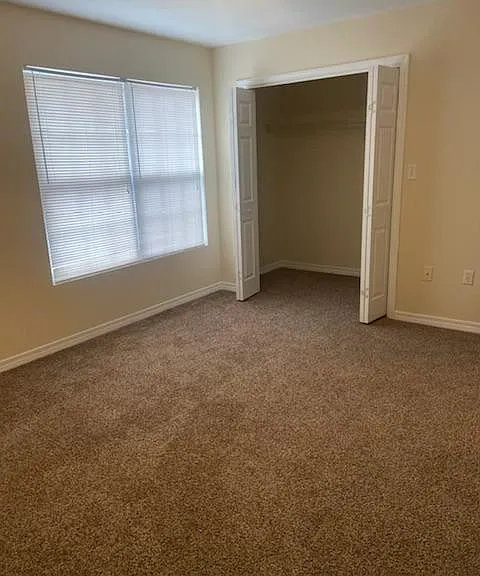 102 Corwin Dr — Photo 11