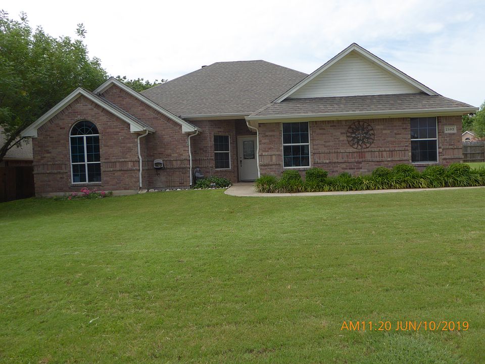 1st image of 2102 Sagewood Dr