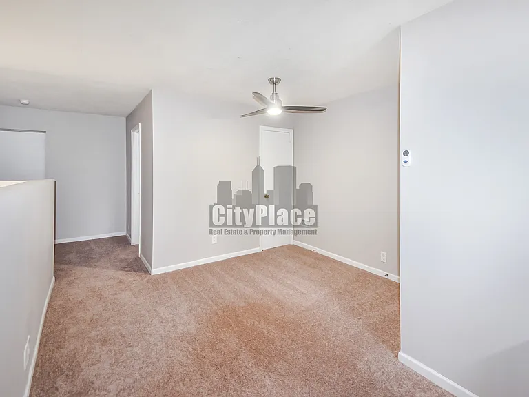 2633 S Randolph St #B — Photo 12