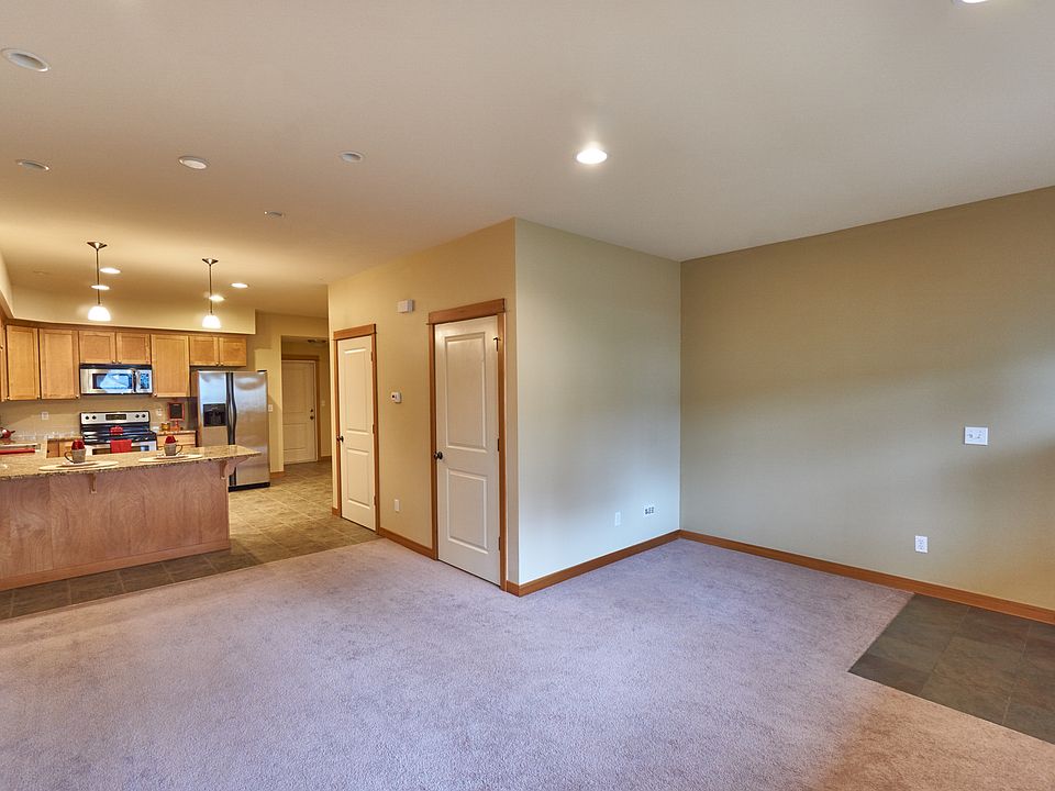 1st image of 2737 Diamond St Unit C