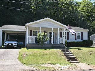 223 Sun Valley Dr, Saint Albans, WV 25177