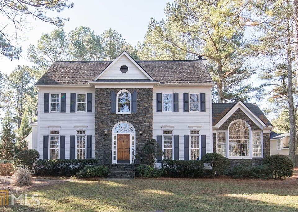 1st image of 2368 Lake Forest Trl #19