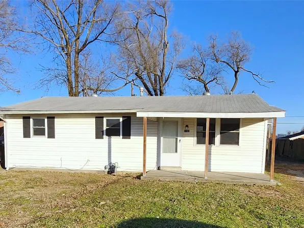 1169 Lola St, Granite City, IL 62040