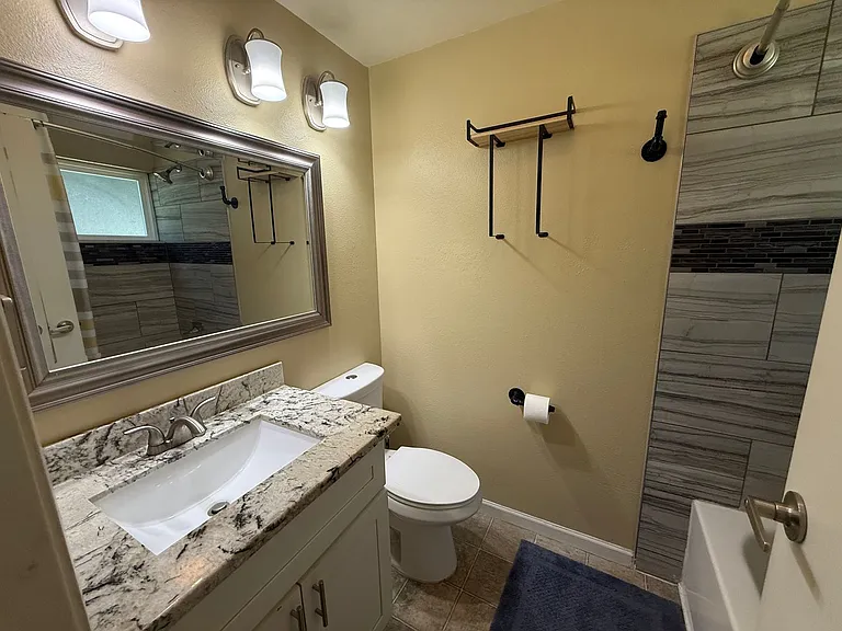 4460 Fir Dr NE — Photo 14