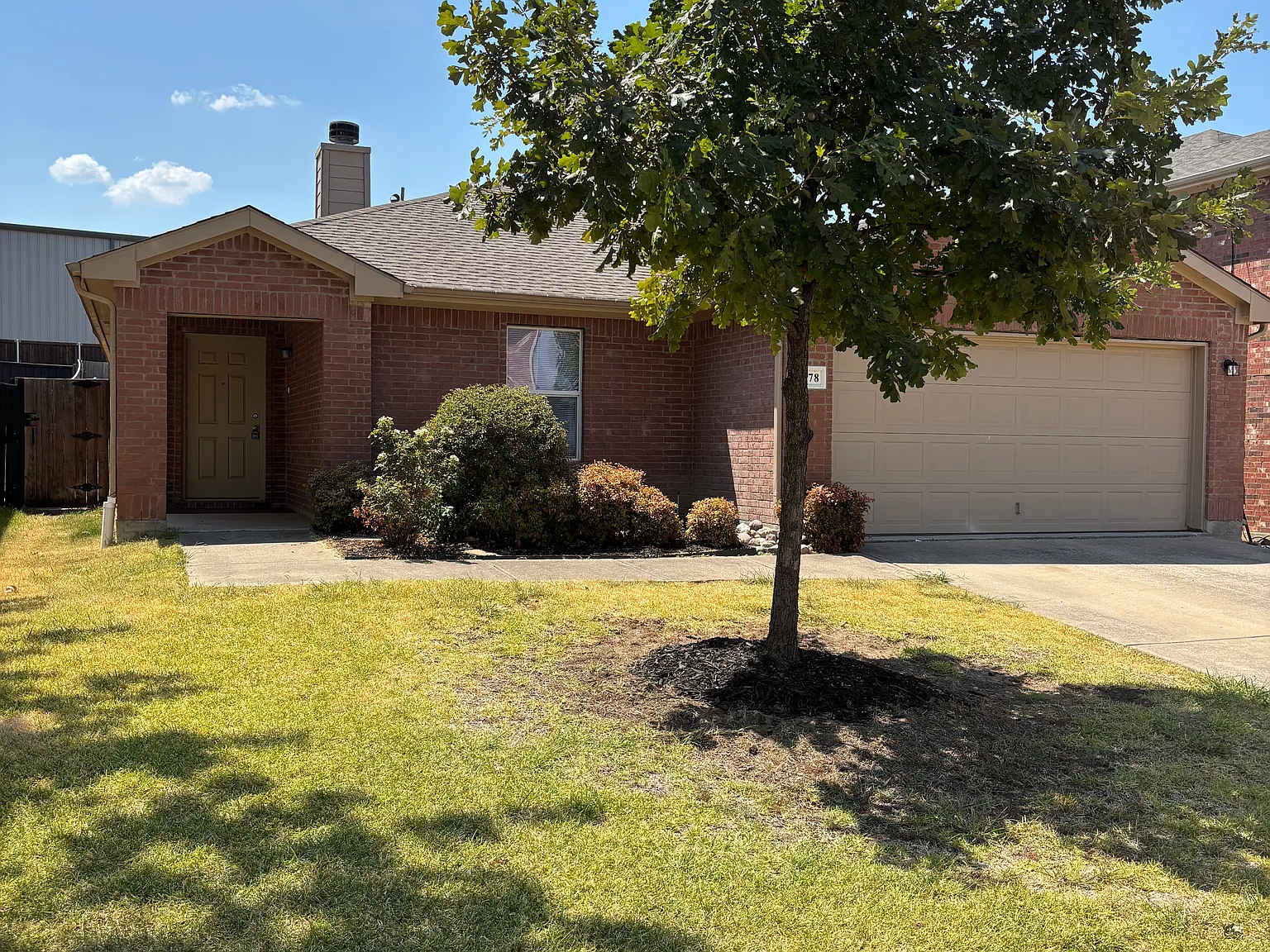 3 bed, 1672 sqft, $1,975 — Photo 1
